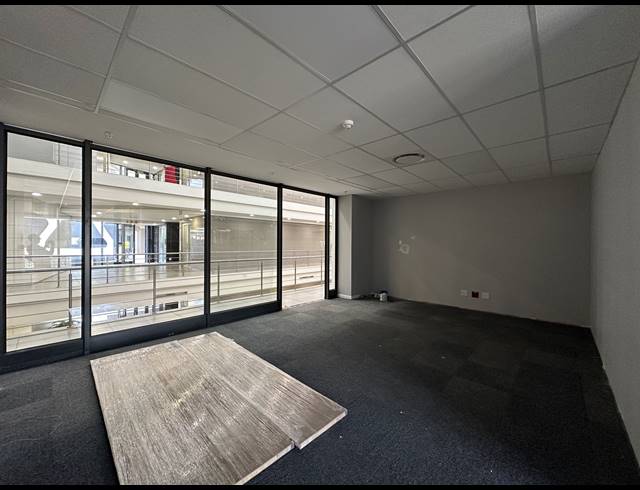 144M² OFFICE TO LET IN DORINGKLOOF
